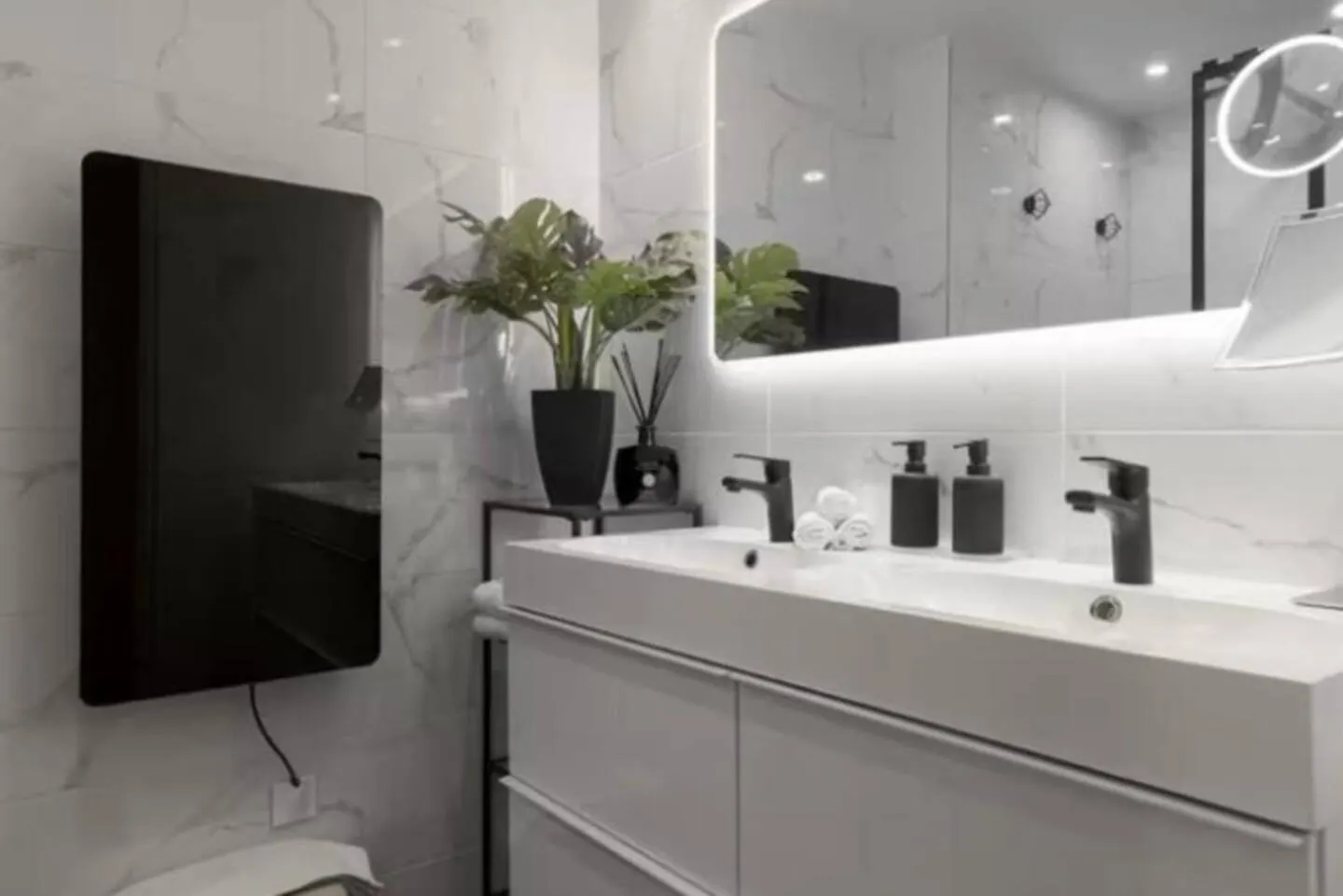 Splendide Appartement A 2 Pas Du Martinez Cannes France