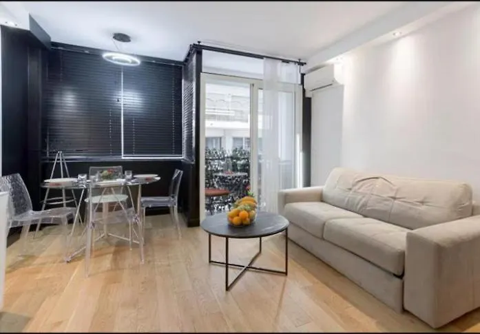 Splendide Appartement A 2 Pas Du Martinez Cannes